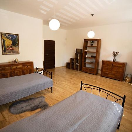 Black Field Apartment Brno Exterior foto
